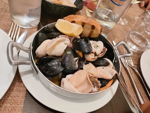 Ristorante Pizzeria La Casina - Locale Storico Viareggio - Piatti Tipici di Terra e di Mare