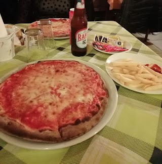 Pizzeria "Mangiami Tutta"