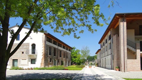 Albergo Corte della Rocca Bassa