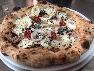 QUINDICICURVE PIZZERIA