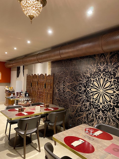 Raja Indian Lounge Restaurant