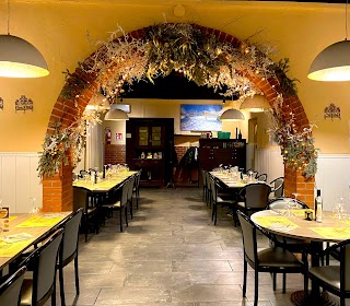 OSTERIA QUATTRO LEONI di Castellazzo Bollate Trattoria Milano NORD Arese Senago Garbagnate Milanese