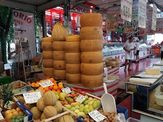 Mercato di Salò - Market Square - Marktplatz