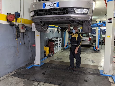 Officina Lucarelli Auto - Vendita Auto Usate e Assistenza Tenica | Lucarelli Domenico & Luigi