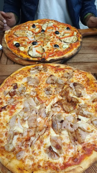 Pizzeria-Ristorante Cartage Food