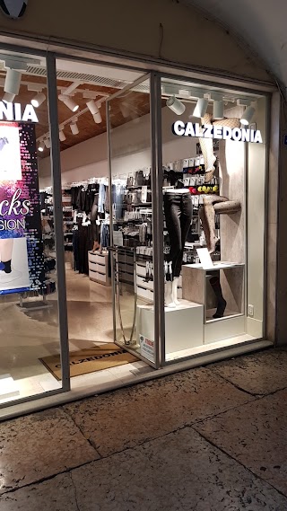 Calzedonia