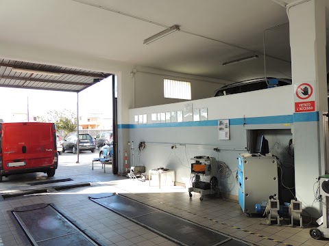 Carrozzo Auto - Centro Revisioni, Vendita Auto, Autolavaggio Self H24, , Autofficina