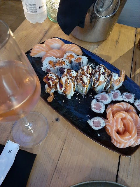 LIMÈ CLUB - Sushi & Cocktail Bar