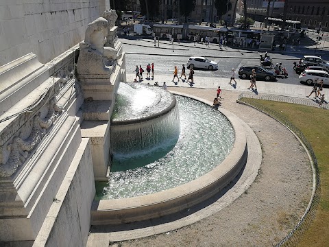 Fontana del Tirreno