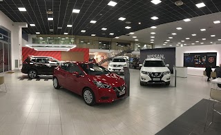 Nissan Taranto - Five Motors