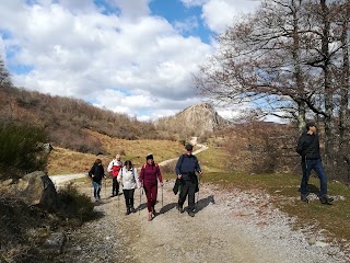 A Giro Trek Hiking, Trekking, Cycling Tour in Toscana