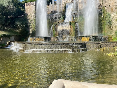 Fontana dell'Ovato (o di Tivoli)