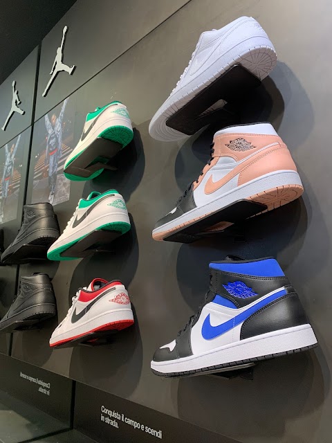 Nike Store