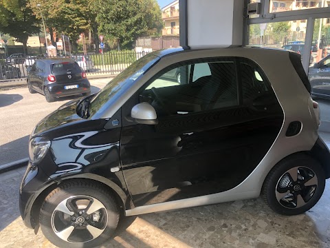 Smart CECAR srl -SMART SERVICE UFFICIALE, CENTRO UFFICIALE DI VENDITA SMART DIREZIONALI, CENTRO UFFICIALE DI VENDITA ED ASSISTENZA SMART EQ ELETTRIC.......dal 1958 movimenta il Tuo futuro