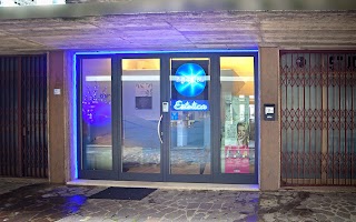 Estetica Zaffiro Blu, Centro Epilazione Laser, Estetica avanzata e di base, Trattamenti viso e corpo, Massaggi