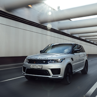 LAND ROVER - AUTOSALONE INTERNAZIONALE Srl