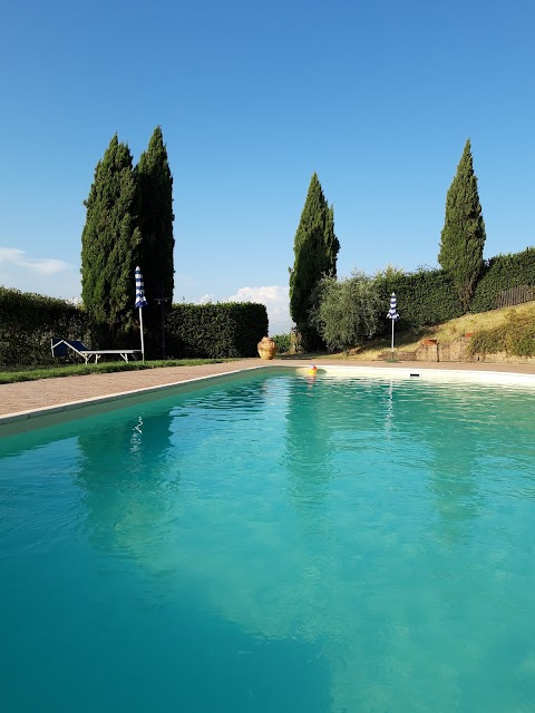 Agriturismo con piscina Poggio Pistolese Val d'Elsa Cucina tipica toscana Vacanze nelle colline della Val d'Elsa Montaione