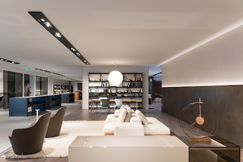 Store arredamenti internazionali - Squassabia Group Spa