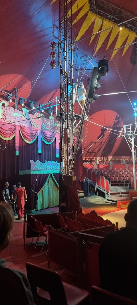 CIRCO MILLENNIUM