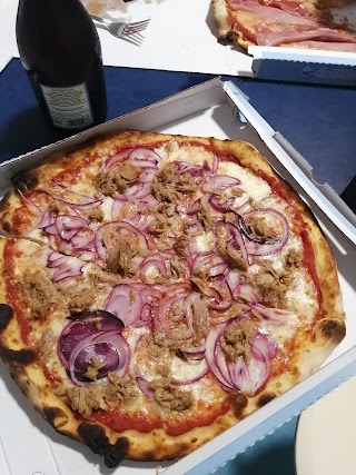 Pizzeria Da Enzo con Forno a Legna