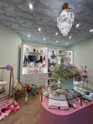 Moncheri Boutique