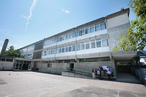 La scuola Secondaria di 1° grado Calderari