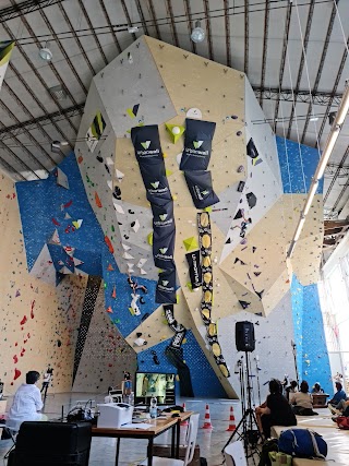 Urban Wall - Milano Climbing Factory