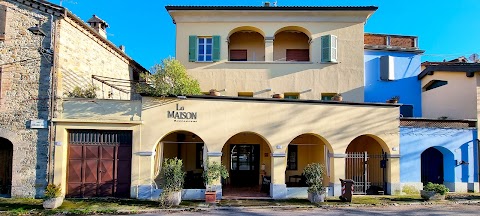 A La Maison Restaurant