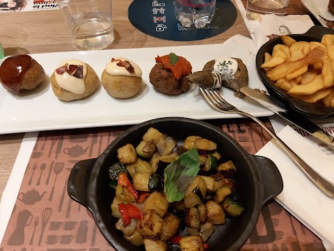 Meatball Family Roma - Maximo Shopping Center