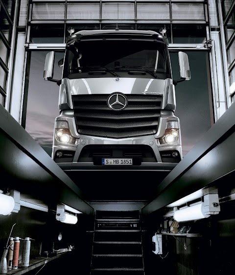 Mercedes-Benz Service | Centro Riparazioni