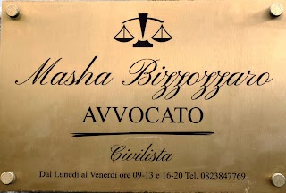 Avvocato Masha Bizzozzaro