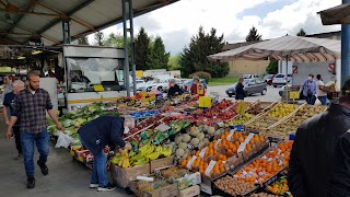 mercato domenicale degli agricoltori