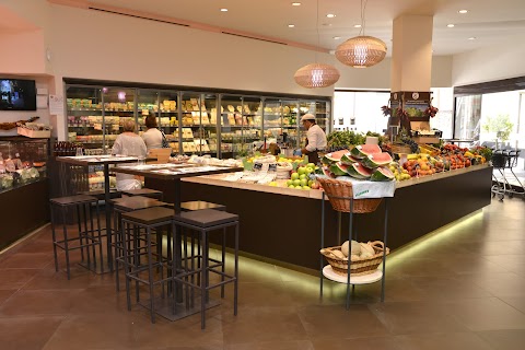 Gusto Gourmet Store