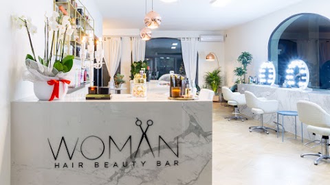 Woman Hair Beauty Bar