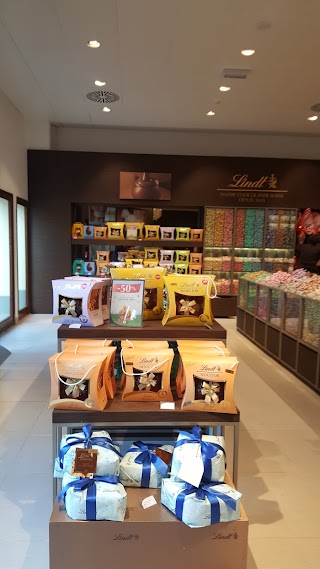 Lindt Chocolate Shop Barberino