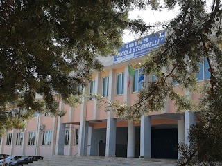 Istituto Statale Istruzione Secondario Superiore "N. Stefanelli"