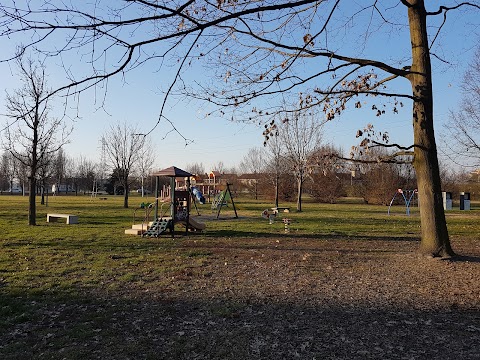 Parco di via Scarlatti con giochi