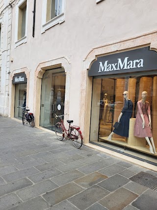 Max Mara