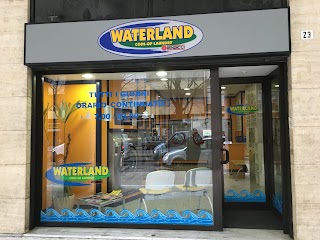 LAVANDERIA self-service WATERLAND Viale Gramsci 23 GRUGLIASCO - Torino