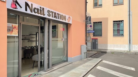 NAIL STATION