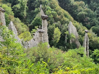 Riserva Regionale delle Piramidi di Erosione di Zone