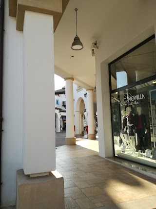 Camomilla Italia Outlet