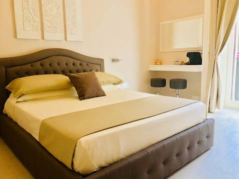 Royal Rooms Napoli | Suites & Camere di Lusso - B&b