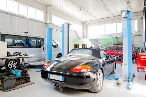 Officina D.M Auto S.R.L.S - Officina Meccanica e Assistenza Auto L'Aquila