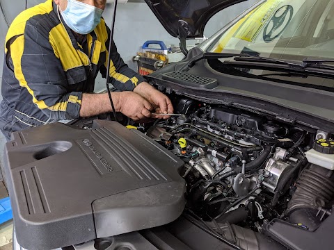 Officina Lucarelli Auto - Vendita Auto Usate e Assistenza Tenica | Lucarelli Domenico & Luigi