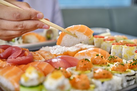 Rhio Sushi & Pokè