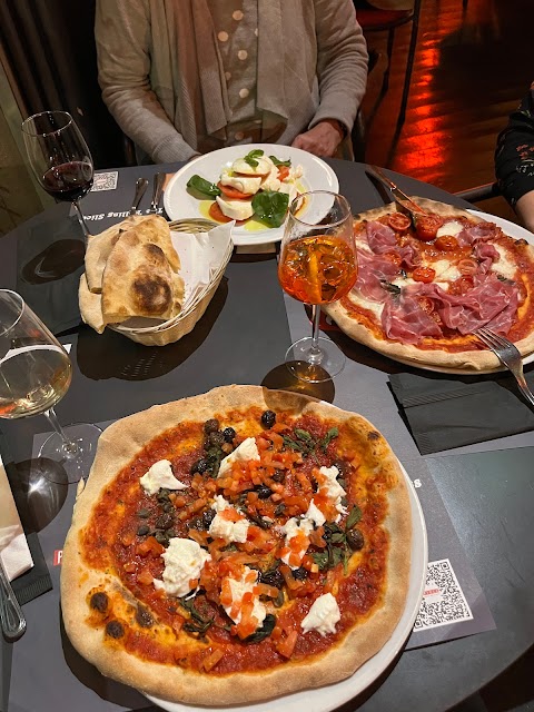 PIZZERIA PIOLA