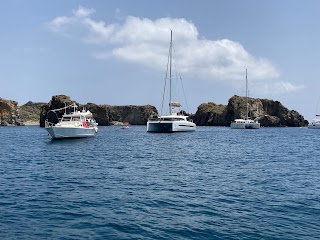 Compagnia Marina Corta - Le Isole Eolie In Barca