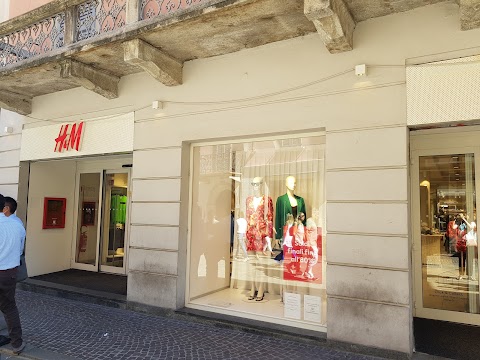 H&M