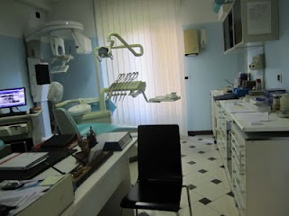 Studio Dentistico 24 Ore M. Gassem Farhangh - Dentista Milano